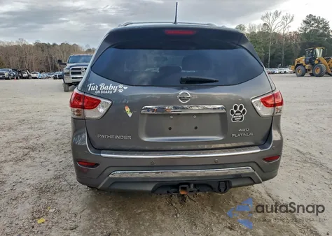 2015 Nissan Pathfinder S z USA, uszkodzony, nr VIN 5N1AR2MM7FC670537